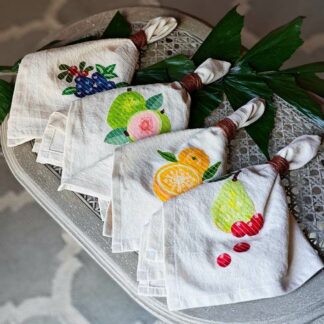 White base: Fruit collection Napkin (Set of 4)
